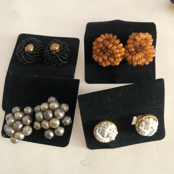 Stylish Black and Gold Earrings Set - Picture 4 of 12